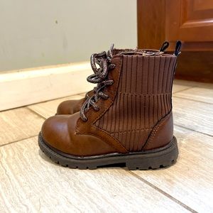 Carter’s brown boots